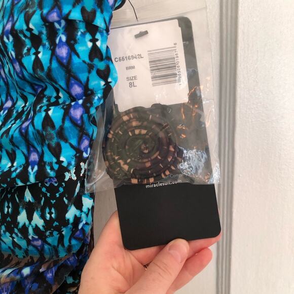 NWT Miraclesuit Untamed Avanti One Piece Bandeau Swimsuit in Brown/Multi Size 8L - Picture 11 of 12